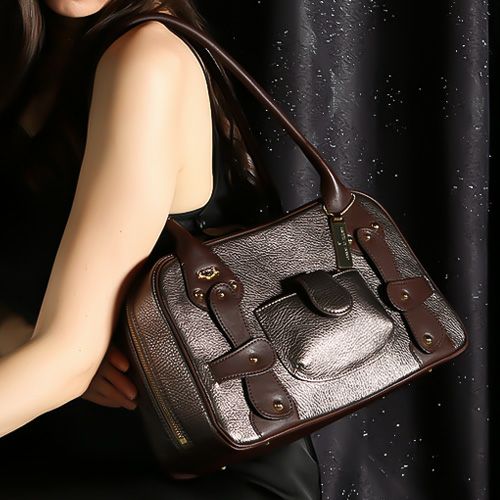 これで3個目です。」B5ボストンバッグ Magnanimo Pacco | FRUTTI DI