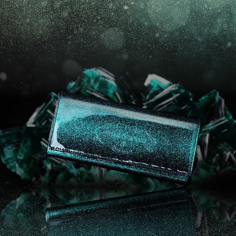 エメラルドの泡、静かな誘惑。ALBA Emerald Champagne （アルバ